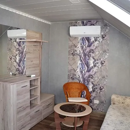 Vetevana Kodumajutus Holiday home Kuressaare