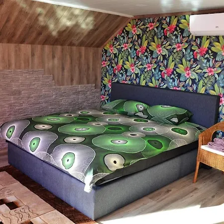 Vetevana Kodumajutus Holiday home Kuressaare