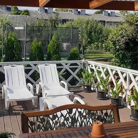 Vetevana Kodumajutus Holiday home Kuressaare